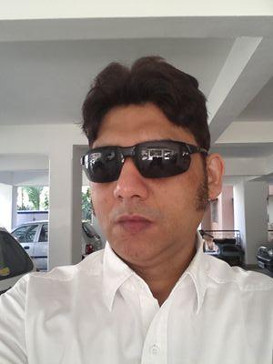 Entrepreneur, E&C Engineer. Headed Planning, RF Design & Optimisation of various Telecom circles. #crypto