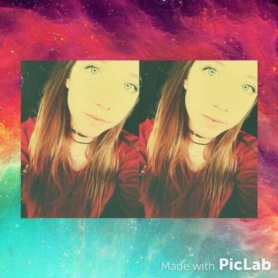 RamonasLifee's profile picture. hey, as u can see my name is Ramona here you will find out what I do everyday in my life!! follow for follow!✨✨