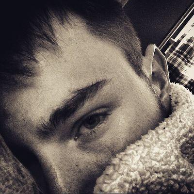 Jsharpie122's profile picture. 