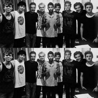 I just post vines of One Direction and 5 Seconds Of Summer.