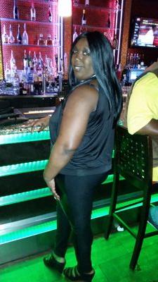 EstelleMary28's profile picture.