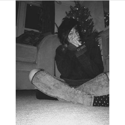 •I don't date my girlfriend because she's a model. I date her because I love her• ✌️