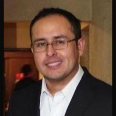 Dueño, amo y señor verdadero de En vivo Radio.
