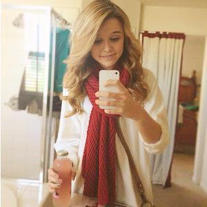 'Cause we're young and we're reckless.
We'll take this way too far.
It'll leave you breathless or with a nasty scar.