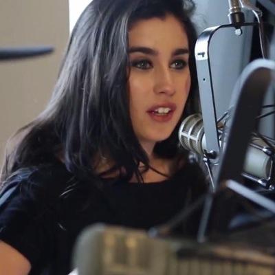 RT TWEETS AND FOLLOW @JAUREPODRE TO 100 FREE FOLLOWS (: