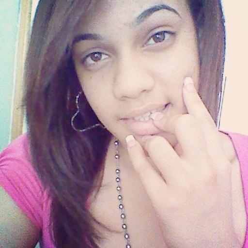 Me llamo Jazmine Rodríguez y no tengo vida. :)
