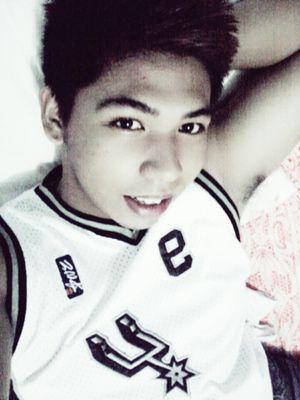 I dont aim high, i just want to make friends..


:)