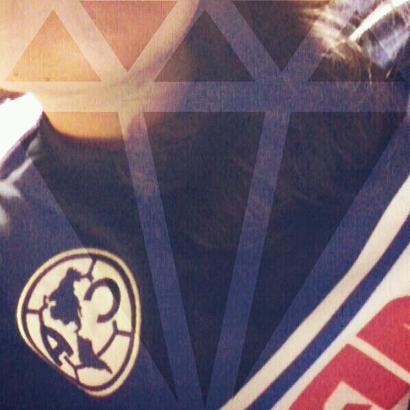 Follow me @JustinBieber @somosCD9 I❤U