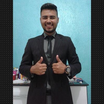 Focado no propósito de Deus!!!
Olhando para o alvo que nós e proposto!
Servo de Deus!!  Casado 
É Pai do Pedro Henrique⚽