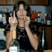 LaBarbaDeLoouis's profile picture. Soy Ele, la barba de Louis, cudiado con mi naso. Harry se la come muro manda. Larry piola vos no. Seguime y te sigo.