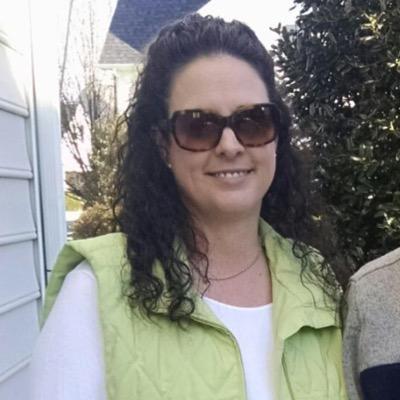 Hunter & Dylan's Mom • Wife • Love my Horses & Dogs • Dental Hygienist • Love the South • FMHS Yellowjackets • USC Beaufort Baseball Mom•