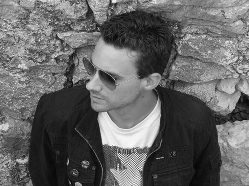 Web Developper/Designer, blogueur et communicant, passionné d'actualité high tech, de cinéma et de musique.