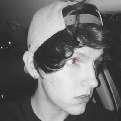 Activa nuestras notificaciones. Te ayudaremos a conseguir el follow de Mauricio en @iScreamau y @screamau. ¡Bienvenidos! :)