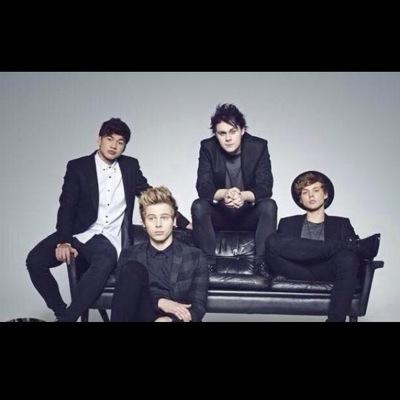 «Luke»•5sos•demi卌 »Aceptamos el amor que creemos merecer.« 5SOSFam ᴬˢᴴᵀᴼᴺ ᴵᴿᵂᴵᴺ 卌Muke卌 .«Calum» Little Mix Is perfect and you not