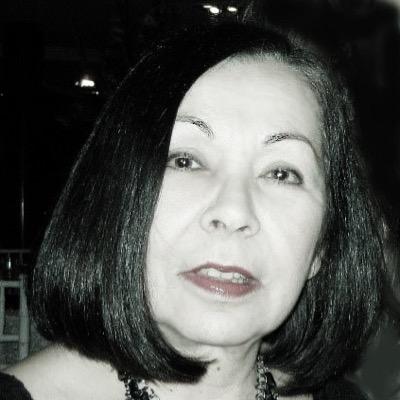 Venezolana y demócrata por siempre !  visualizo a mi país con un futuro promisor : pujante, lleno de luz, alegría, y amor !