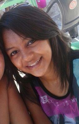 Ela é toda inocente, estressada e apaixonada.♥@souvictorsantos♥