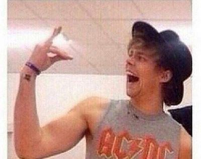 fan account of the fans.            i follow back.                i love you.                stay strong.