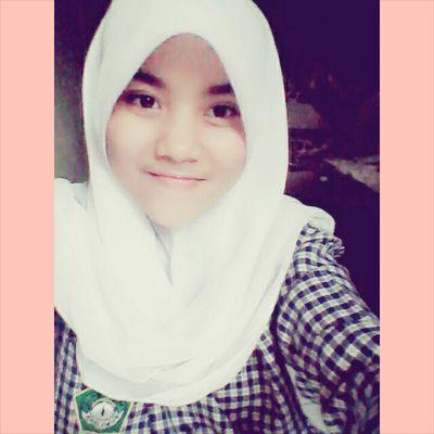 Ria_ChieaIndigo's profile picture. 08 desember 2000|| Mts aswaja bumijawa.