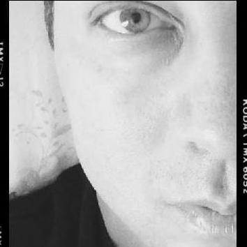 Artist, Actor, Writer, Director, Producer. Dragon Slayer. Kidney Transplant Survivor. In prep, filming, Peace :) https://t.co/0HZgYn4g1x