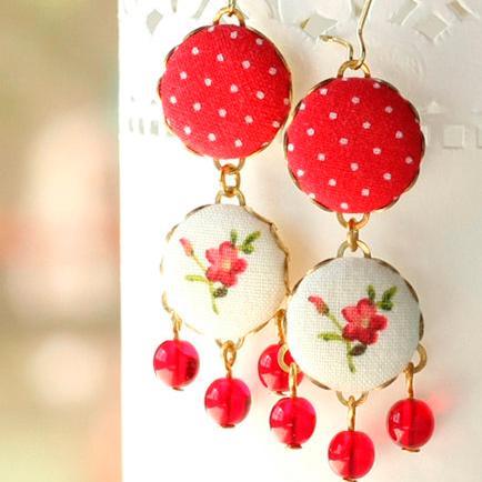 Shabby Romantic Chic Fabric Button Jewelry, Patchwork and Quilting  https://t.co/om4icNW6oA