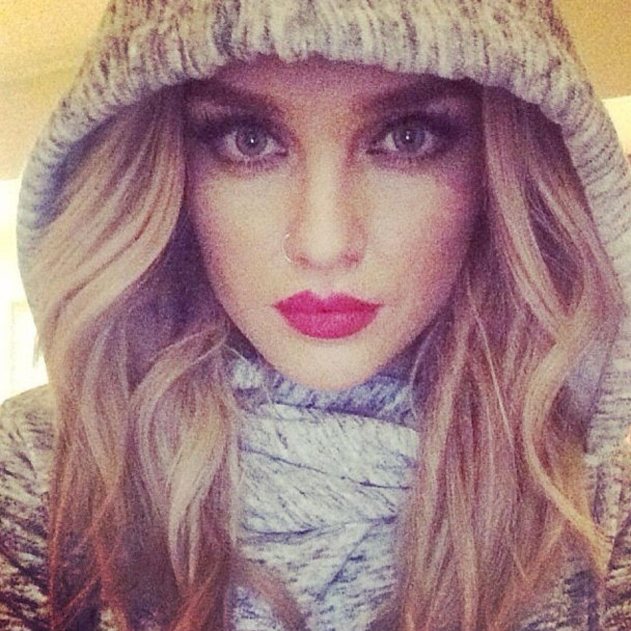 There's a possibility that I sing in a group called Little Mix, You didn't know? Crazy, Everyone else did. #LittleMix