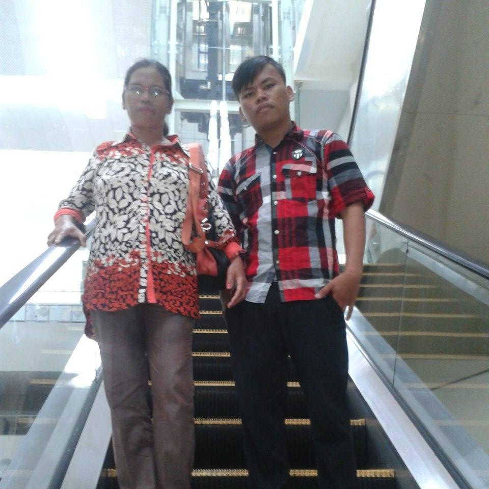 Bekerja Keras