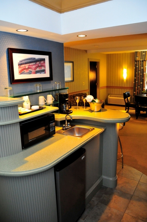 122 room hotel with great easy to find downtown location and 5,000+ square feet of meeting space.