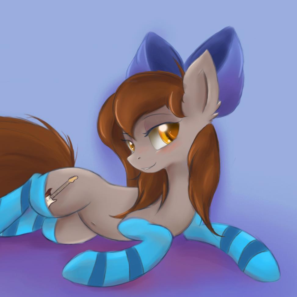 HEY EVERYONE! I use to be a stallion named Syx String, but then something crazy happened and now I’m a cute little mare ^_^