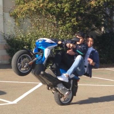 6.3 frère jte vois plus si tu parle d'oseille j'suis toujours a l'affut ..
