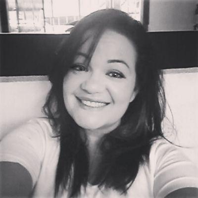 lucyespindola's profile picture. feliz