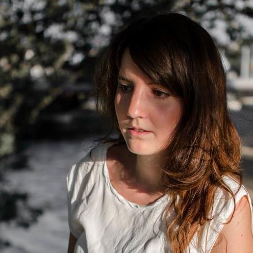 FernwehendE's profile picture. journalist @hauptstadt_be; loves language, life and people