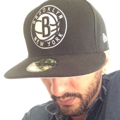 Dj, Remixer and BeatMaker, I'm a Music Lover ! Vinyl collector, turntablist, sample freak !