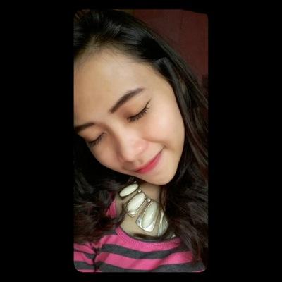 putriutiiii's profile picture. IG: putriutiiii