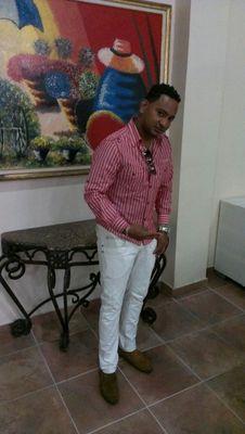 soy un chico sencillo que me gusta conpartir con los demas. me gusta mucho las conversaciones. y quiero ser tu amigo. Mi pin es 22450056