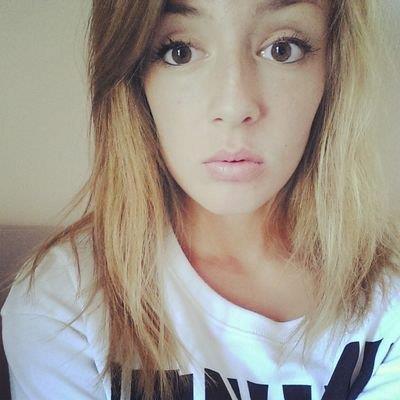 Camzoufalou's profile picture. hakunamatata