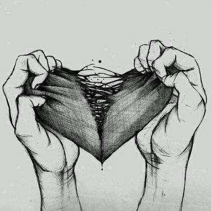 just a normal girl that was intruduced to social media♥ spread the love