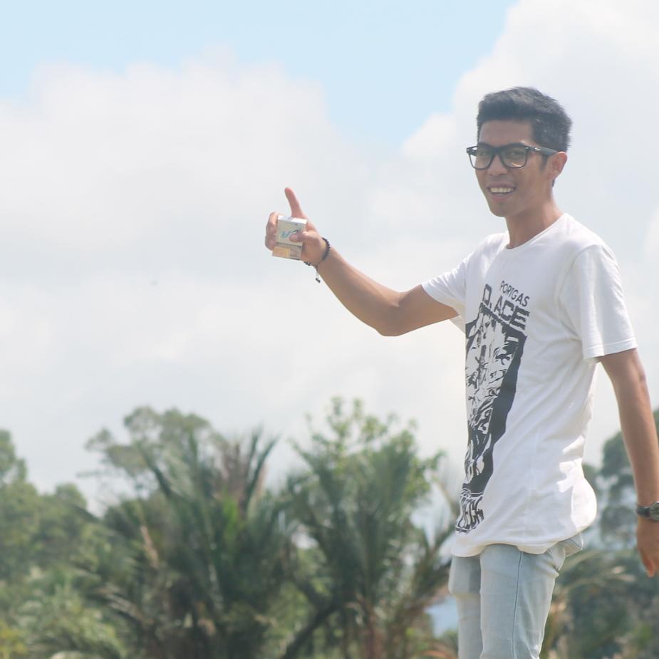 Hidup itu sperti kopi,terasa pahit kalo tidak bisa menikmatinya!!!