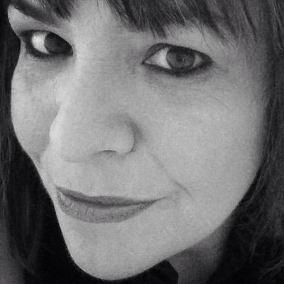 Wife, mother, graphic designer.... Happy bunny!