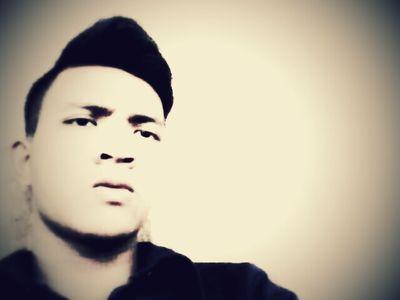 RiedhoDenim's profile picture. @RiedhoAprilio mencintai seseorang dengan tulus