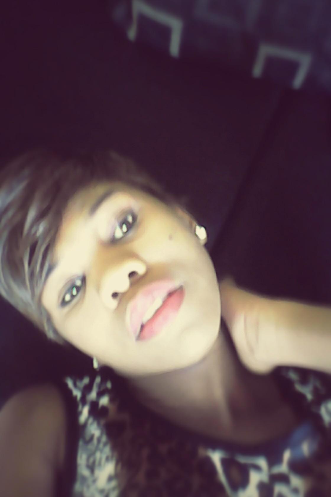 zanele_magawu's profile picture. I'm young,full of life and beautiful.I love,life and laugh