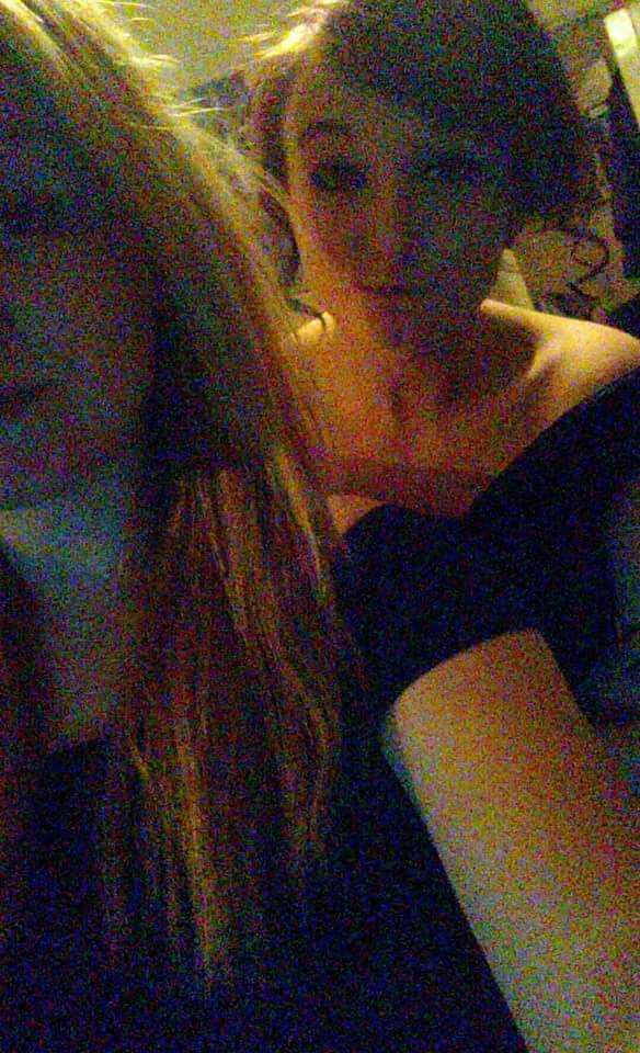 Life is nothing without a smile:) instagram: chlo_bo2898
