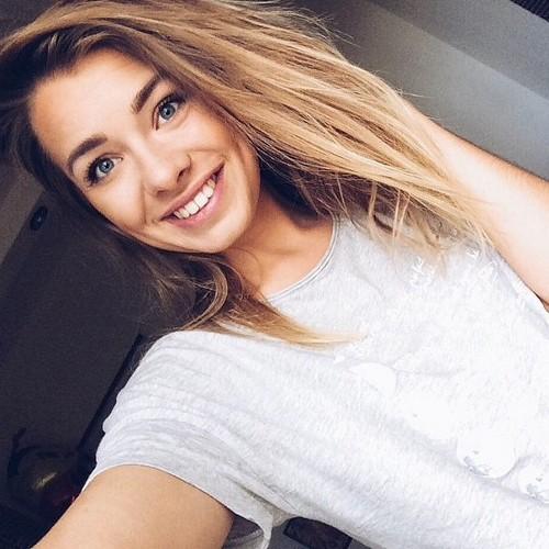 BettySolanders's profile picture. Hiiiii. My name is Betty. I'm 20 years old. I'm single. Love tumblr, twitter, vine, keek .Thanks for following.