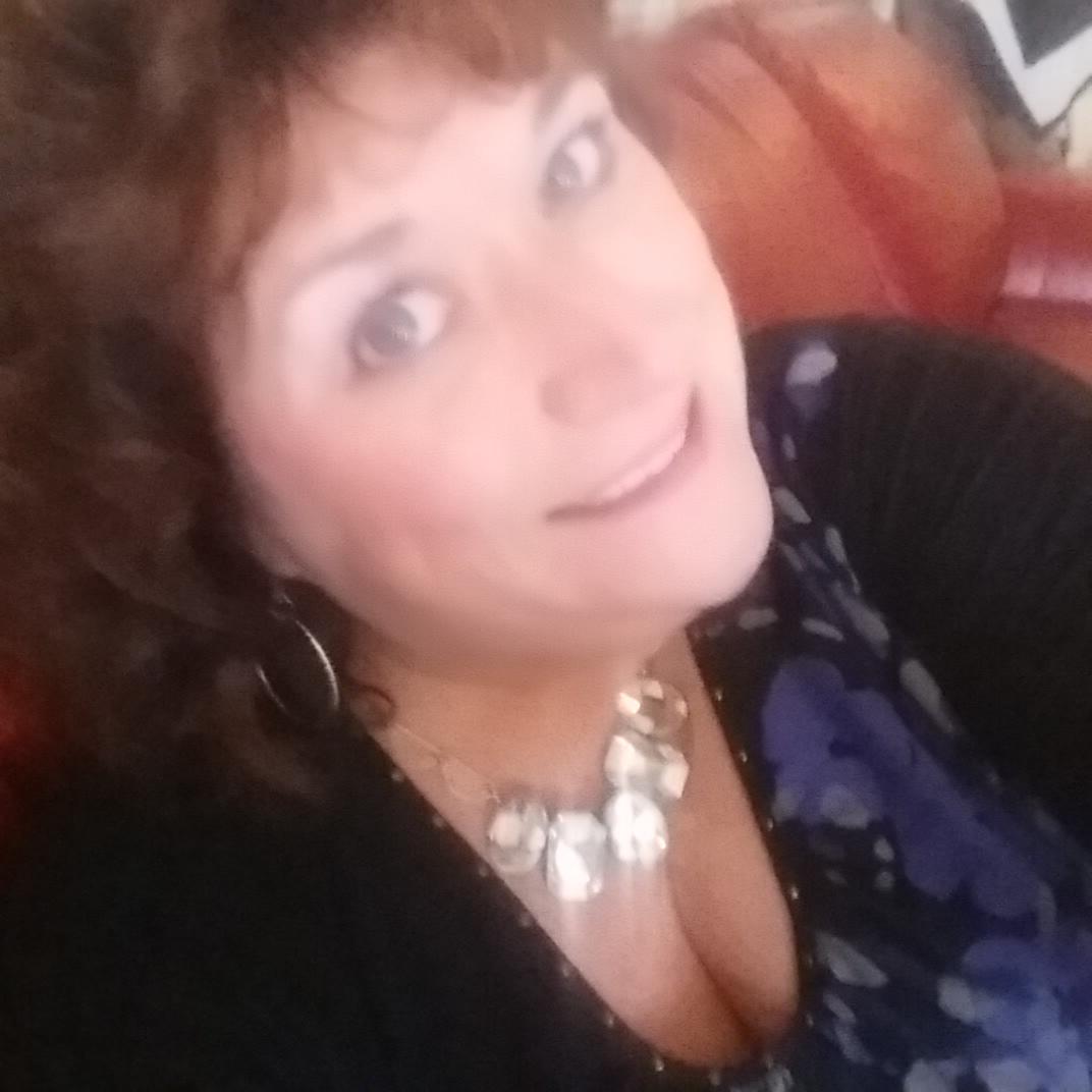 indykimberlie's profile picture. I am a mother, a daughter, a friend, a lover and a woman. I am not perfect but I am perfect at being me...