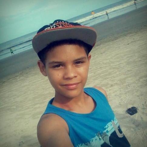 Siga em frente, e seja feliz nao deixe nada te atrapalhar :)