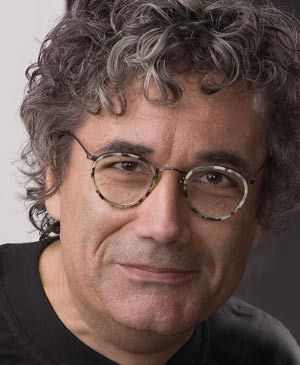 Expert en photographie numérique, Président du Club Photoshop Paris, Professeur Associé (dép. photographie Paris8), formateur (K2 formation), auteur (Dunod)...