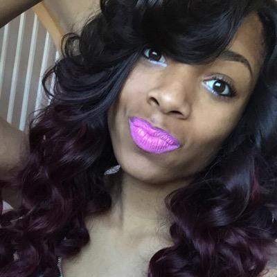 instagram: prettylittlelex_