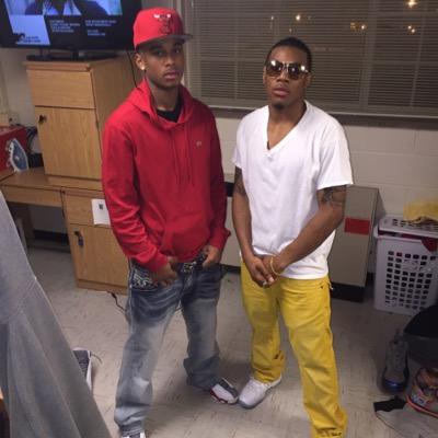 Dawson__4's profile picture. #Dunbar Point Guard/Shooting Guard #4 #Alexis Ri'Yelle Dawson #TryingToMakeAWayOut