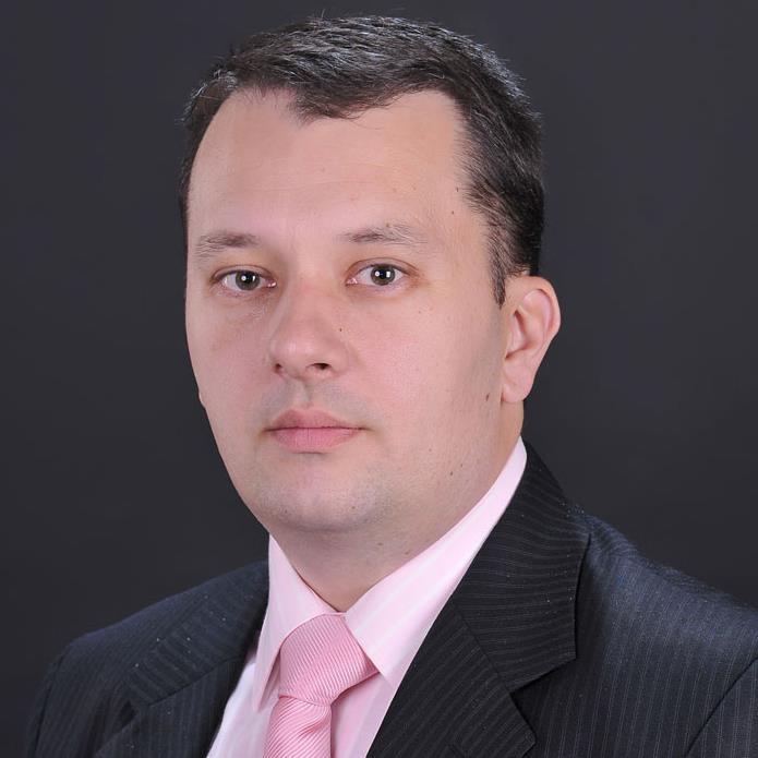 Dobri i pošteni ljudi da prestanu da se sklanjaju pred najgorima