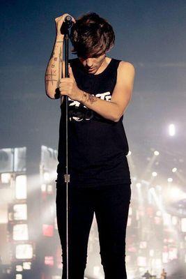 no les pasa que harry styles todo el día, todos los días, todos los minutos, todos los segundos