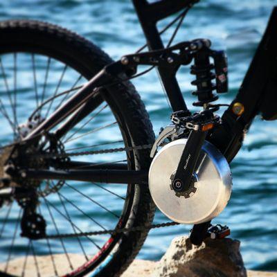 startupper,  Bikee Bike co-founder. electric bikes can be the funniest thing you'll ever ride.
 interested in  sustainable mobility and green technology.
